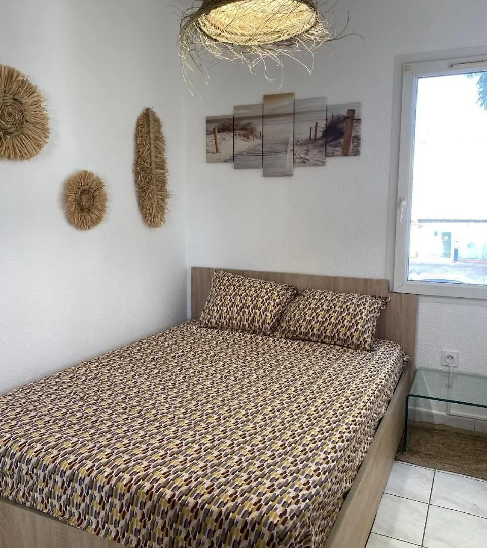Appartement Dans Villa A 600M De La Plage Frejus 0*,  France