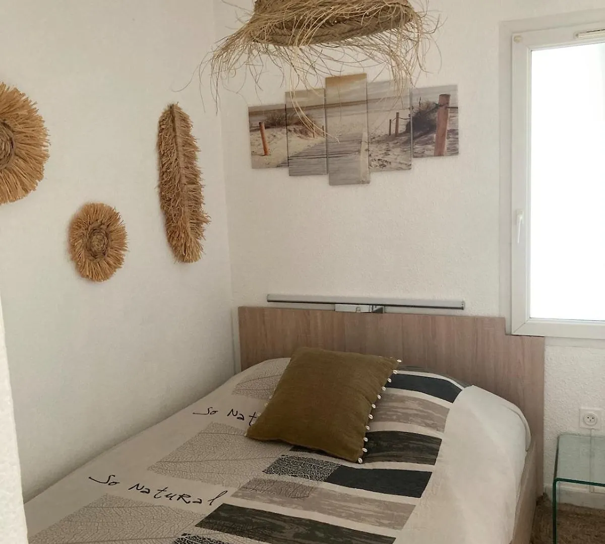 Apartment Appartement Dans Villa A 600M De La Plage Frejus France